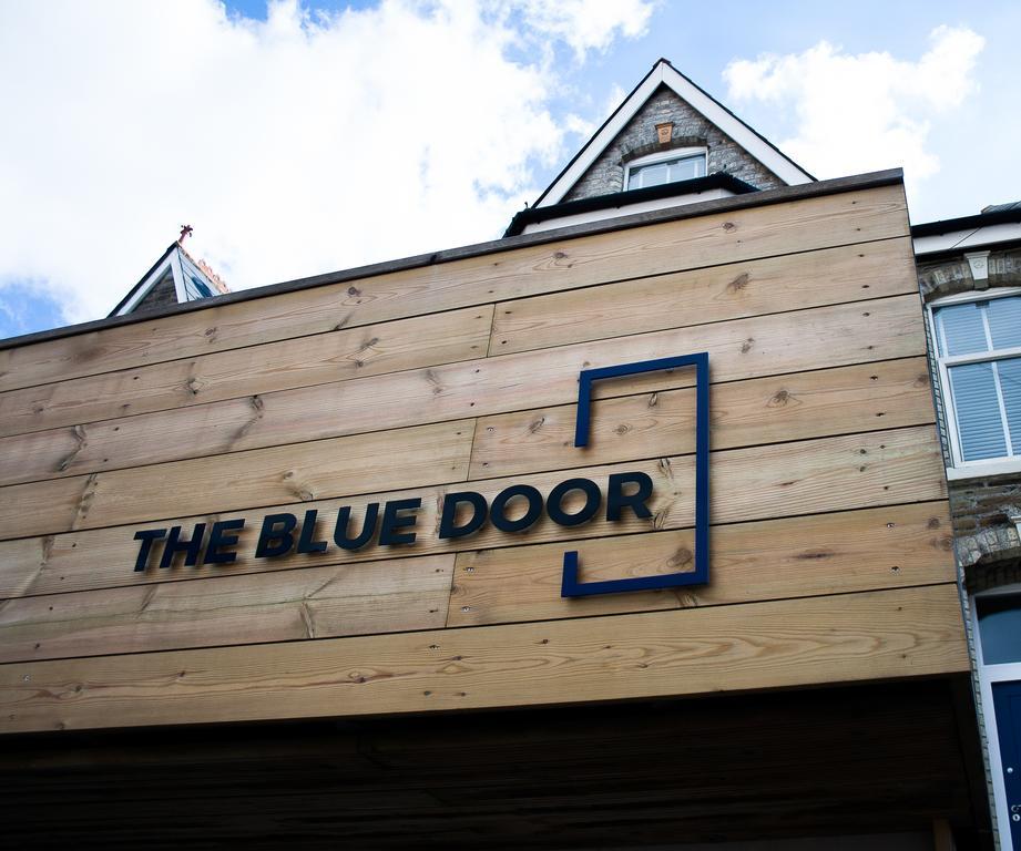 The Blue Door Acomodação com café da manhã New Quay Exterior foto
